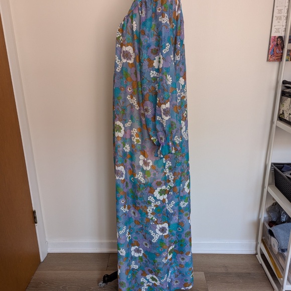 Vintage Flower Nightgown - Picture 4 of 9